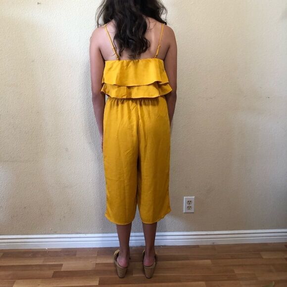 One Clothing Ruffle Sleeveless Crop Jumpsuit - Picture 4 of 12